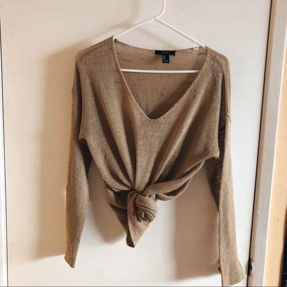 Forever 21 Tops - 💓cute beige sweater💓